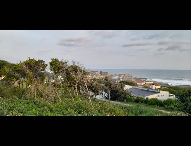 1,487M² VACANT LAND FOR SALE IN SEAVIEW